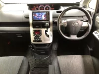 Toyota NOAH лот № 3099 оценка 4  с аукциона в Японии 4