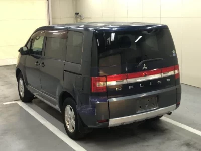 Mitsubishi DELICA D5  с аукциона в Японии