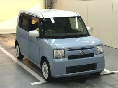 Toyota PIXIS SPACE