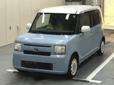 Toyota Pixis Space