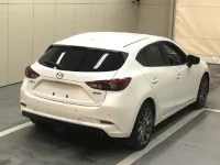 Mazda AXELA лот № 5634 оценка 3.5  с аукциона в Японии 3