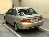 Honda FIT лот № 1428 оценка 3.5  с аукциона в Японии 1