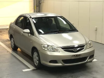 Honda FIT  с аукциона в Японии