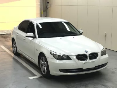 BMW 5-Series  с аукциона в Японии