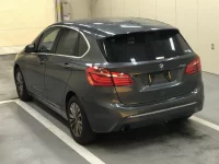 BMW 2-Series лот № 5624 оценка 3.5  с аукциона в Японии 1