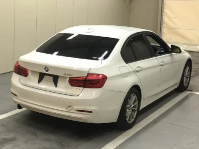 BMW 3-Series  с аукциона в Японии