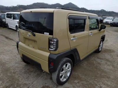 Daihatsu TAFT