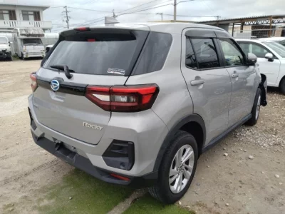 Daihatsu ROCKY