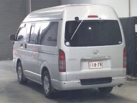 Toyota HIACE VAN лот № 4601 оценка R  с аукциона в Японии 1