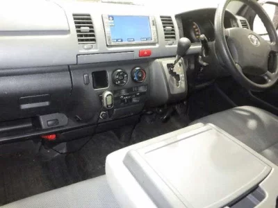 Toyota HIACE VAN  с аукциона в Японии