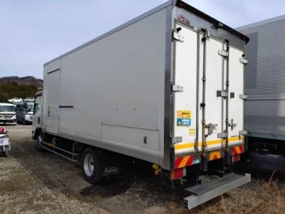 Isuzu Elf