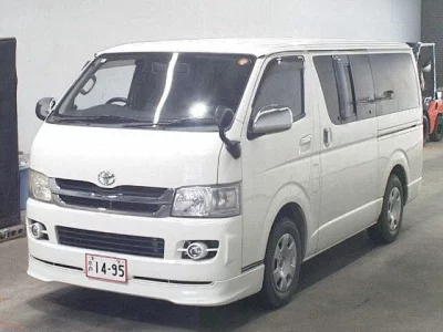 Toyota HiAce Van