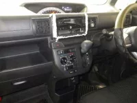 Toyota PIXIS MEGA лот № 4016 оценка 3.5  с аукциона в Японии 2