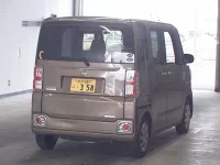 Toyota PIXIS MEGA лот № 4016 оценка 3.5  с аукциона в Японии 4