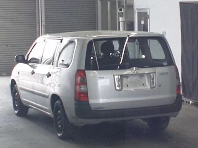 Toyota SUCCEED  с аукциона в Японии