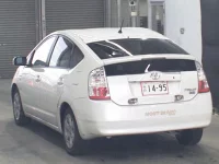 Toyota Prius лот № 4639 оценка 3  с аукциона в Японии 1