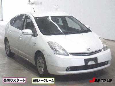 Toyota Prius  с аукциона в Японии