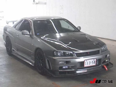 Nissan SKYLINE  с аукциона в Японии