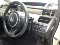 Honda STEP WAGON лот № 4696 оценка 3.5  с аукциона в Японии 5