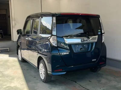 Toyota TANK