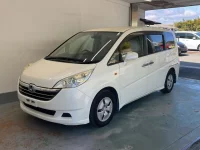Honda STEP WAGON лот № 4036 оценка 3.5  с аукциона в Японии 7
