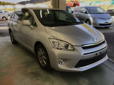 Toyota Mark X Zio