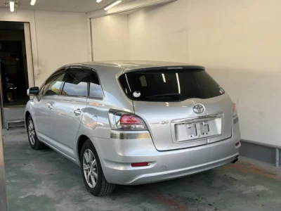 Toyota Mark X Zio