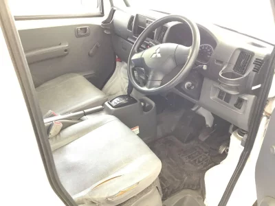 Mitsubishi MINICAB VAN  с аукциона в Японии