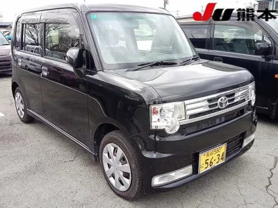 Toyota PIXIS SPACE