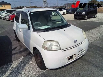 Daihatsu Esse