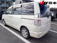 Toyota VOXY лот № 1541 оценка 3  с аукциона в Японии 1