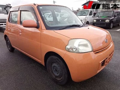 Daihatsu Esse