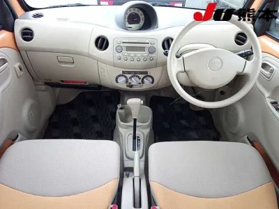 Daihatsu Esse