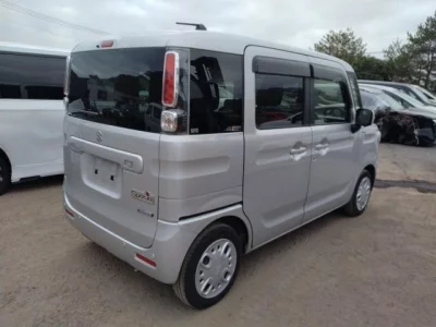 Suzuki SPACIA