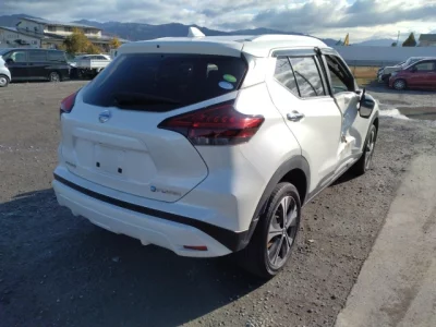 Nissan KICKS