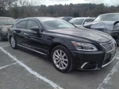 Lexus LS