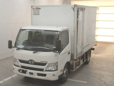 Hino DUTRO  с аукциона в Японии