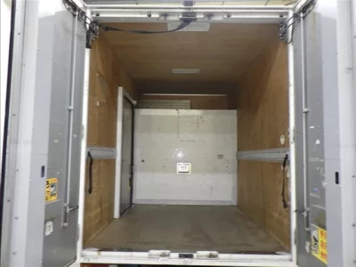 Toyota DYNA  с аукциона в Японии