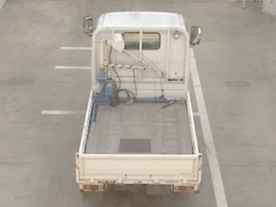 Toyota DYNA  с аукциона в Японии