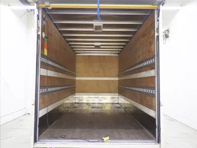 Toyota DYNA  с аукциона в Японии