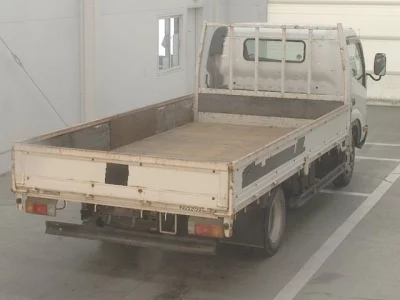 Toyota DYNA  с аукциона в Японии