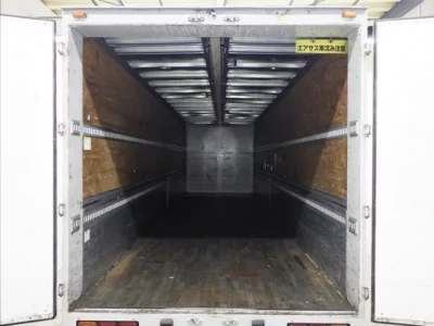 Isuzu TRUCK  с аукциона в Японии