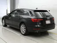 Audi A4 лот № 38018 оценка 4.5  с аукциона в Японии 5