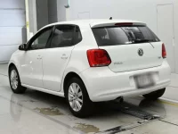 Volkswagen Polo лот № 38062 оценка 4.5  с аукциона в Японии 5