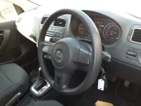 Volkswagen Polo лот № 38062 оценка 4.5  с аукциона в Японии 8