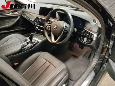 BMW 5-Series  с аукциона в Японии