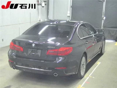 BMW 5-Series  с аукциона в Японии