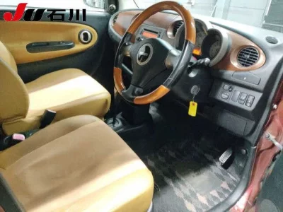 Daihatsu MIRA  с аукциона в Японии