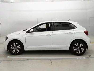 Volkswagen Polo  с аукциона в Японии