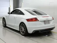 Audi TT лот № 38111 оценка 4  с аукциона в Японии 5